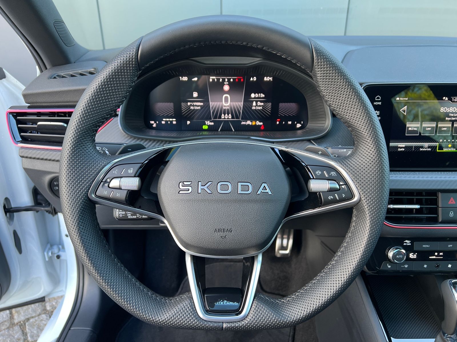Fahrzeugabbildung SKODA Scala Monte Carlo 1.0 TSI DSG *Matrix, Pano, ACC