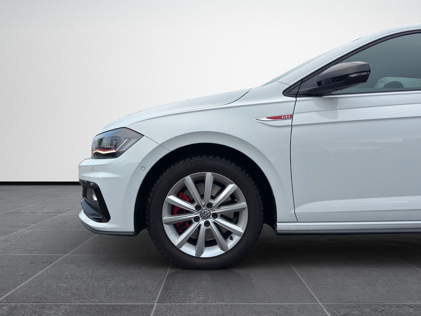 Fahrzeugabbildung Volkswagen POLO GTI 2.0TSI DSG KEYLESS KAM ACTIVEINFO BEATS