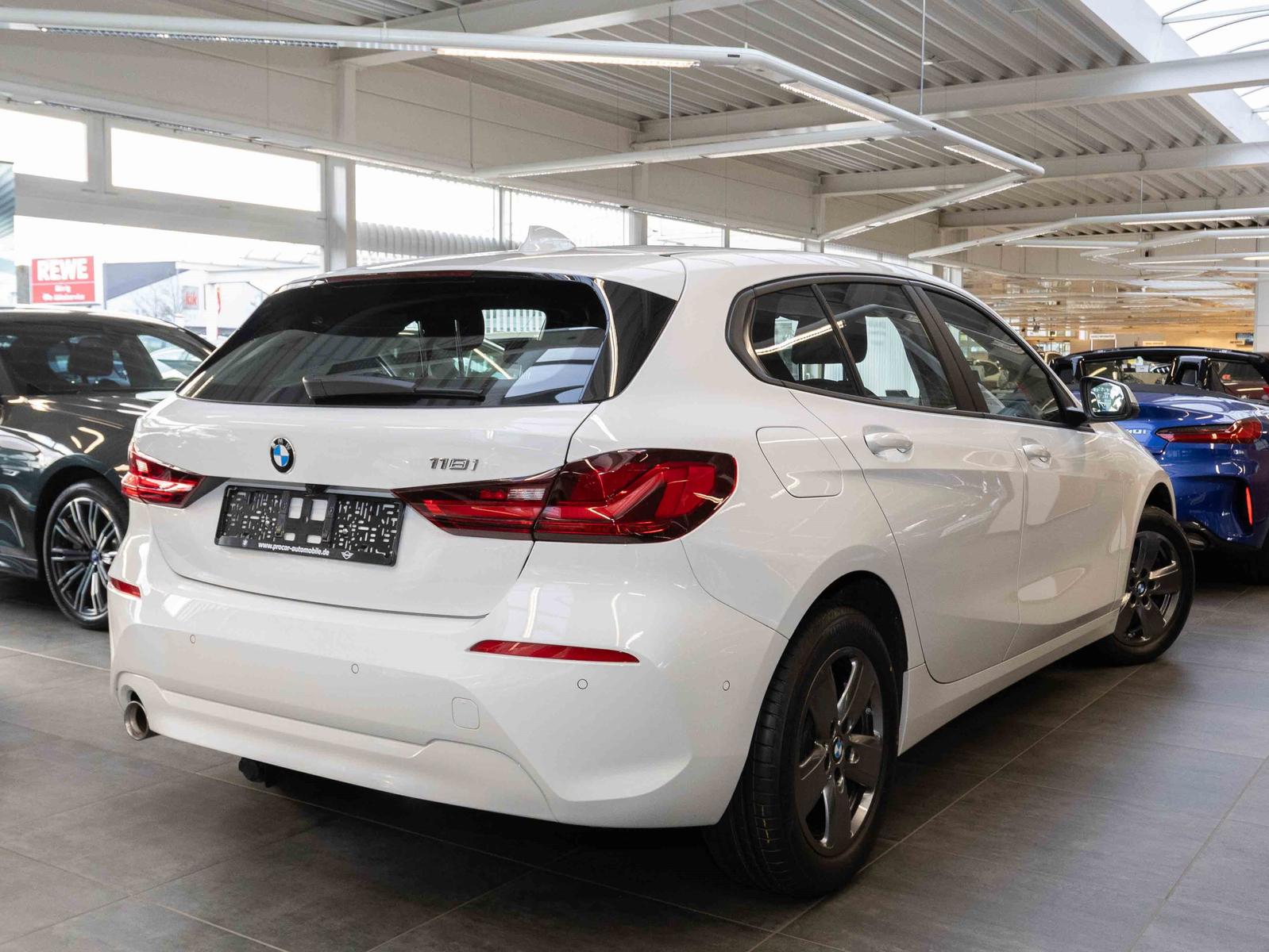 BMW 118i /5 Advantage DAB LED WLAN Tempomat Shz