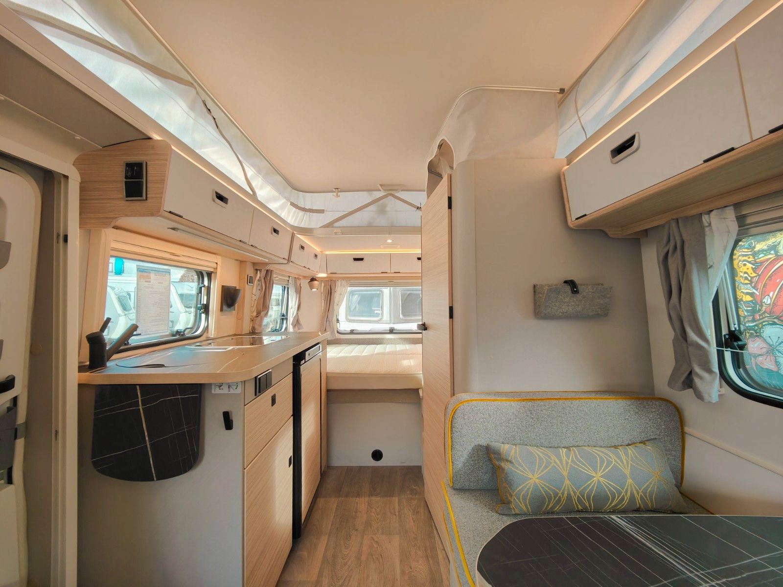 Fahrzeugabbildung HYMER / ERIBA / HYMERCAR Touring 550 Urban - SIE SPAREN 3.704€ !!! -