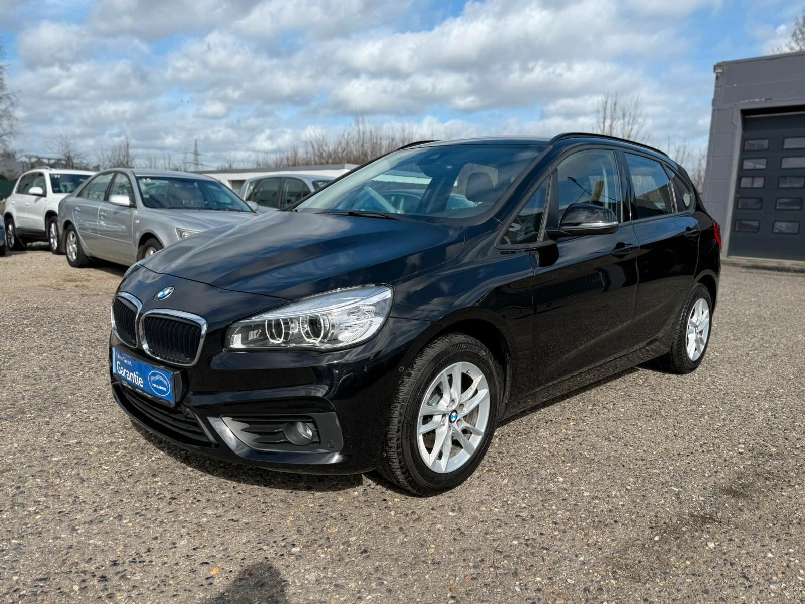 BMW 218i Active Tourer/2.Hd/Autom./AHK/NAVI