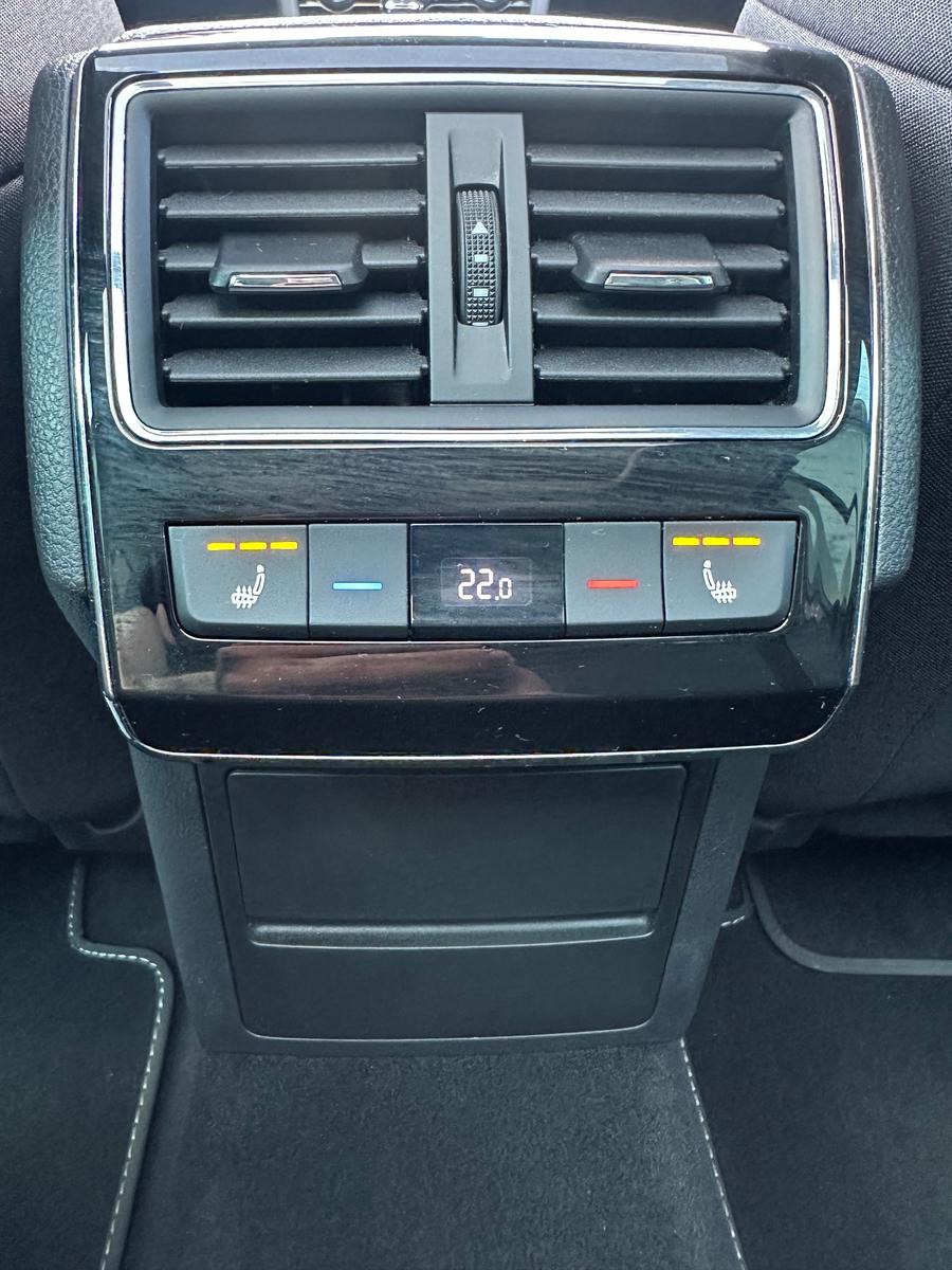 Skoda Superb Combi 2.0 TDI DSG NAV+LED+ACC+PANORAMA, миниатюра 20