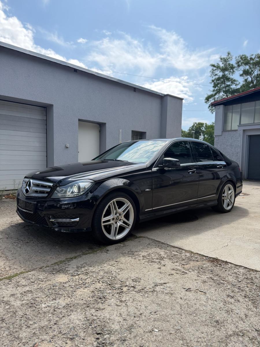 Mercedes-Benz C 200 C Limousine AMG Line