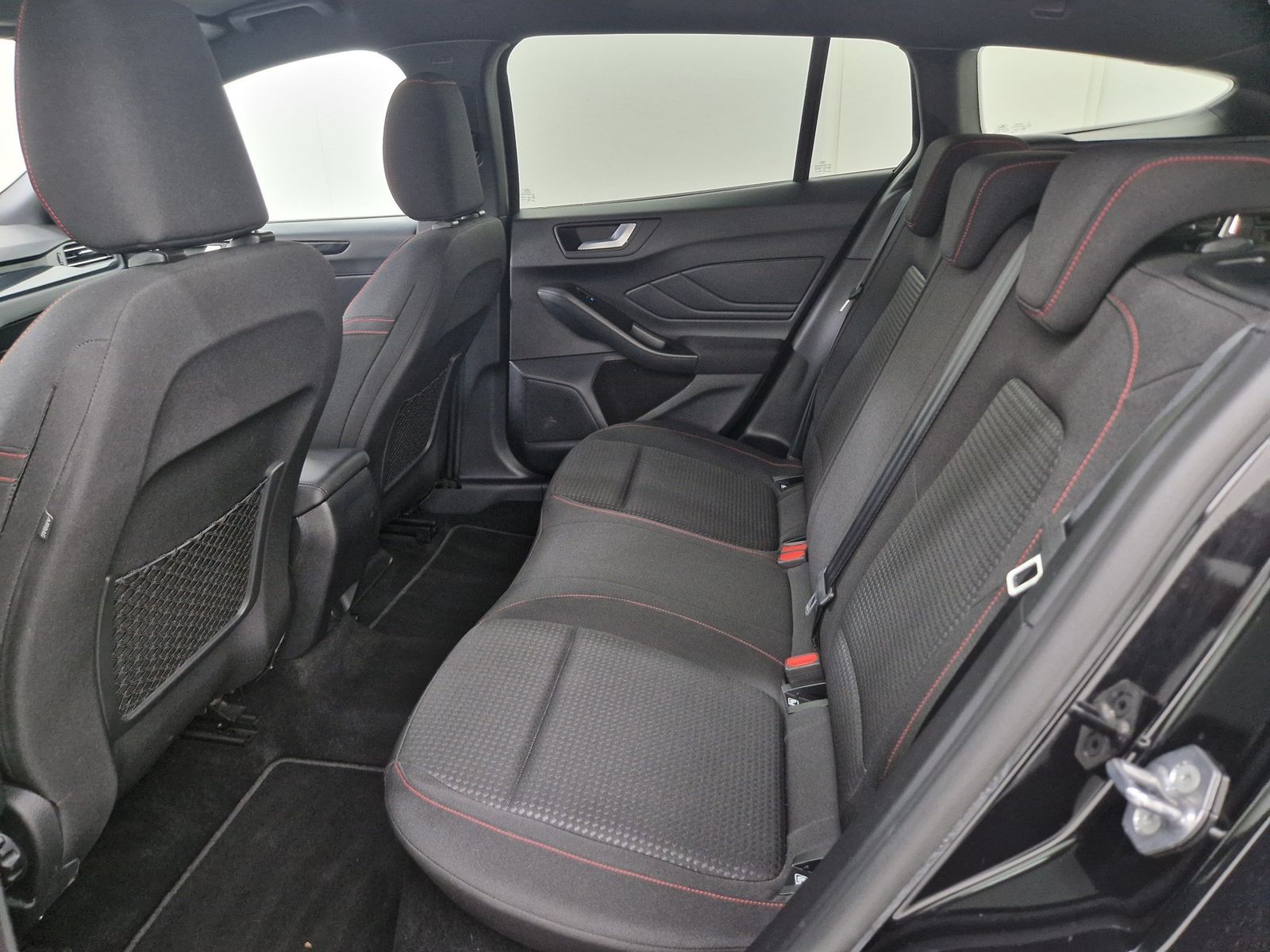 FORD Focus 1.0 EcoBoost MHEV ST-Line ST-Line – Bild 10
