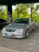 Mercedes-Benz Mercedes Benz CLK 320 zum Verkauf - Mercedes-Benz CLK 320 Gebrauchtwagen in Duisburg
