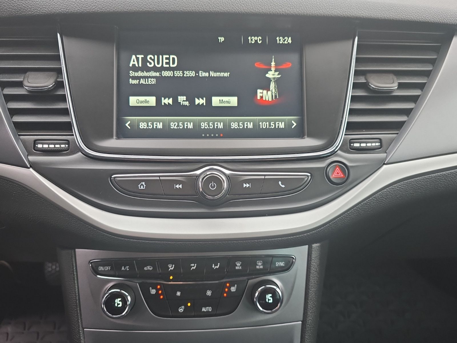 Fahrzeugabbildung Opel Astra K Sports Tourer Business/Lenkradheizung/