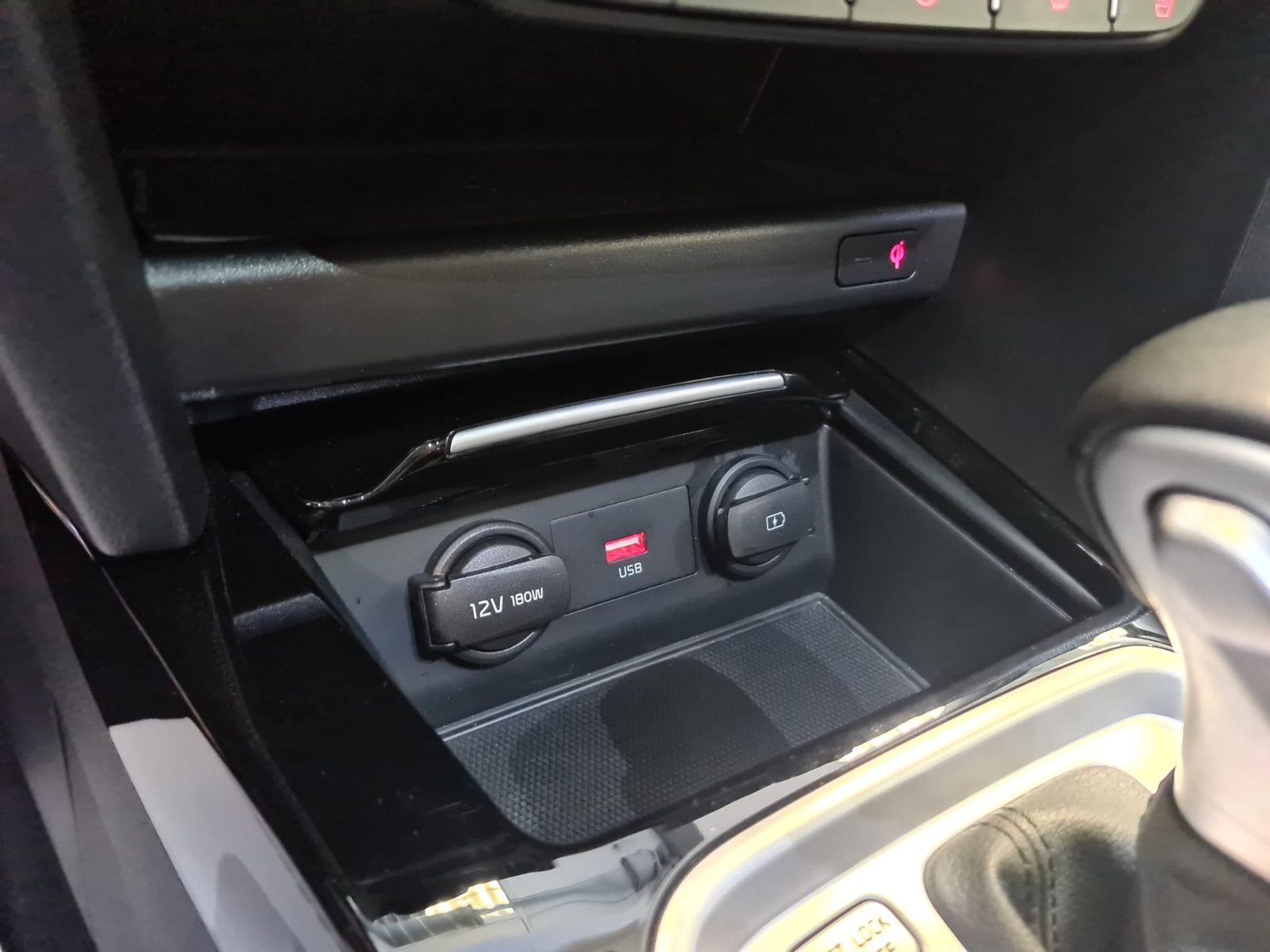 Fahrzeugabbildung Kia XCeed Platinum Edition / LEDER / NAVI /LED