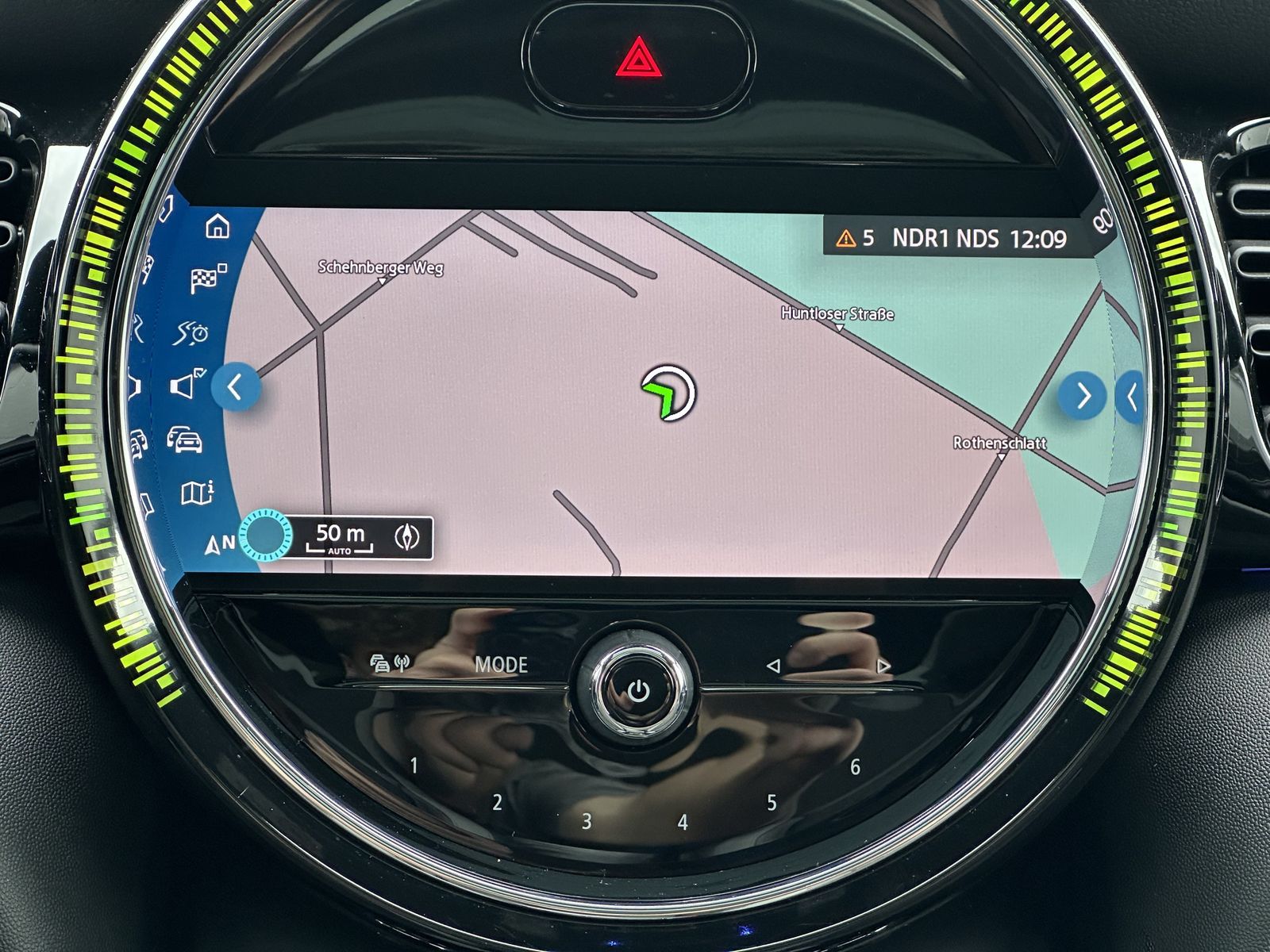 Fahrzeugabbildung MINI John Cooper Works Sport-Aut. NAV+LED+PANO+H&K+VC