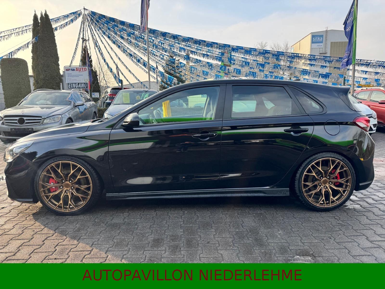 Hyundai i30 2.0 T-GDI N-Performance*Navi*LED*Pano*1.Hand