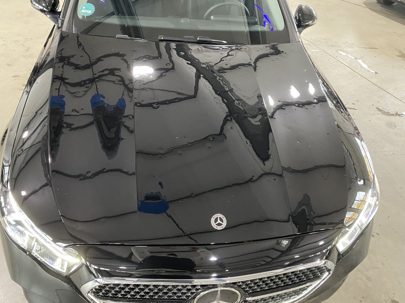 Fahrzeugabbildung Mercedes-Benz E 220 d T 4M Exclusiv/HYPER/PANO/Leder/Pano/DIS/