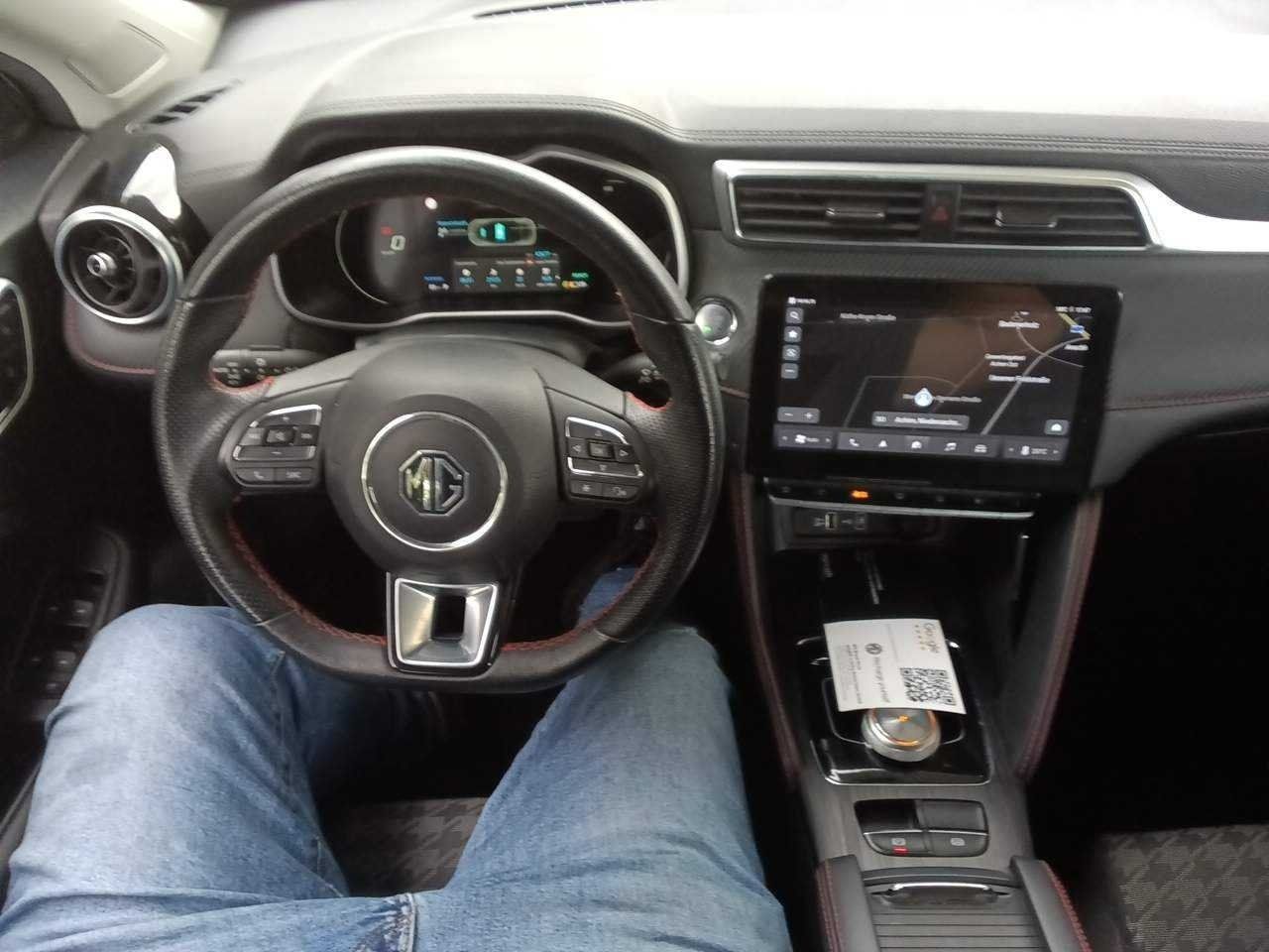 MG ZS