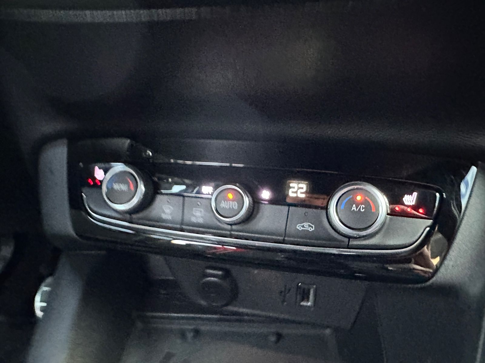 Fahrzeugabbildung Opel Corsa 1.2 Turbo GS Line LED/Kamera/GJR/GRA/SHZG