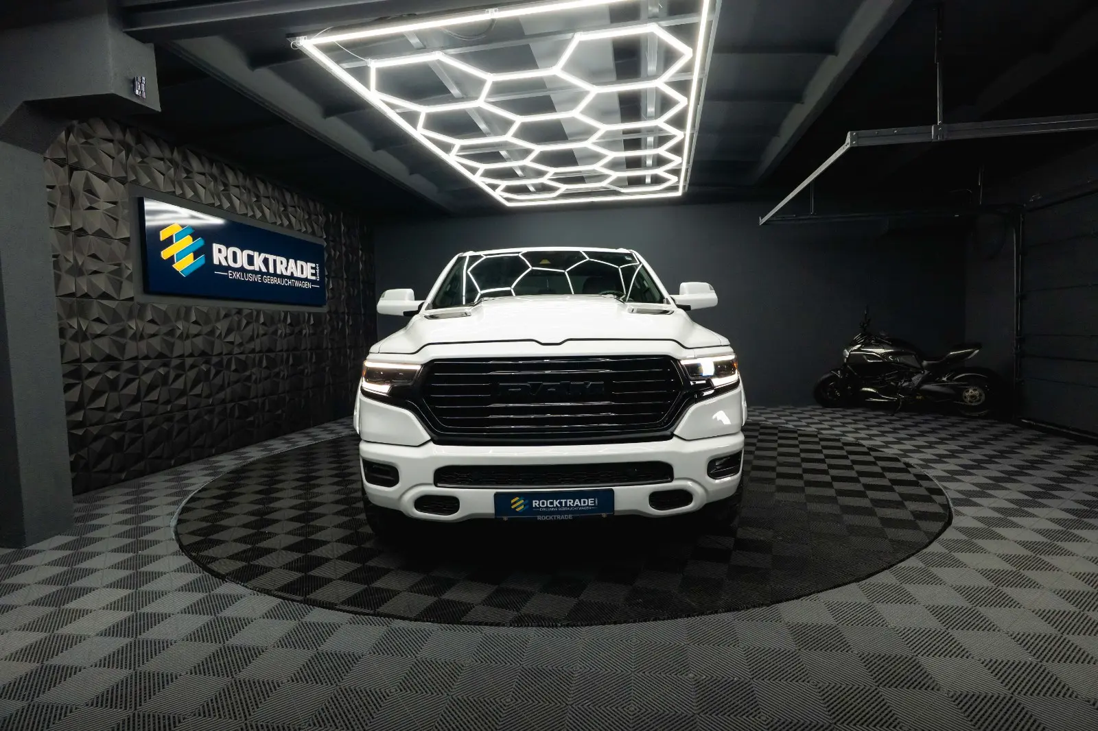 Dodge Ram 5.7 V8 HEMI 4x4 OFFROAD LONGBED Limited 19%, миниатюра 4
