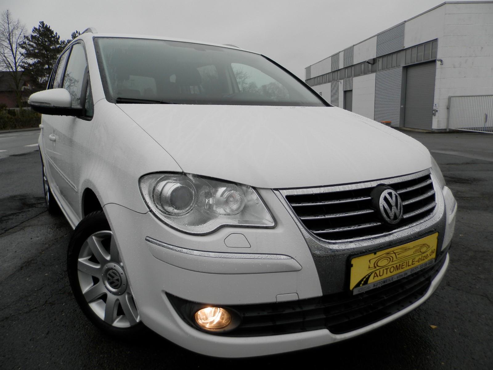 Volkswagen Touran Highline*Motor neu*Sitzhzg.*NAVI*PDC*ALU*