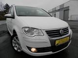 Volkswagen Touran Highline*Motor neu*Sitzhzg.*NAVI*PDC*ALU* - Volkswagen Touran: Taxi