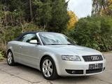 Audi A4 Cabrio 2.4 Automatik Navi Leder - Audi A4 aus 2002: Cabrio