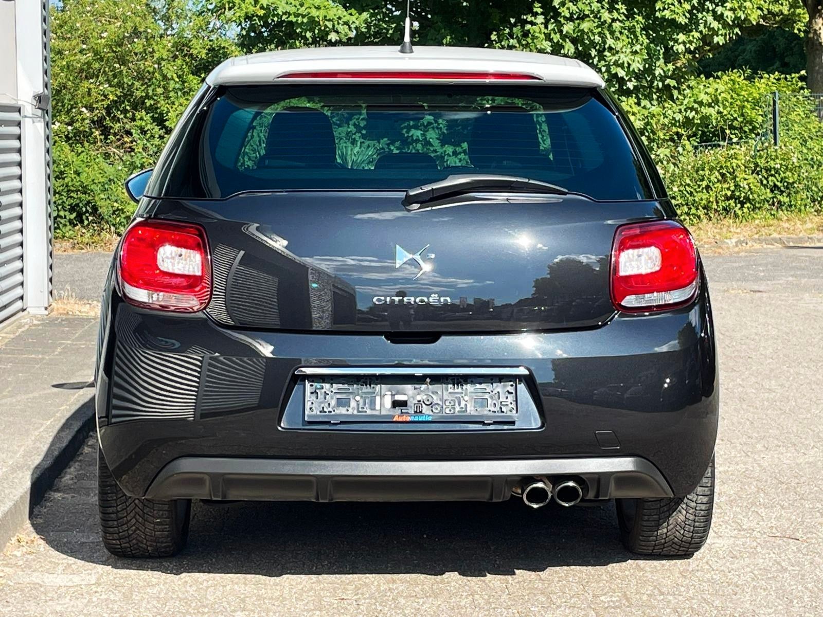 Fahrzeugabbildung Citroën DS3 SportChic 155 THP KIMAAUTOMATIK GANZJ REIFEN
