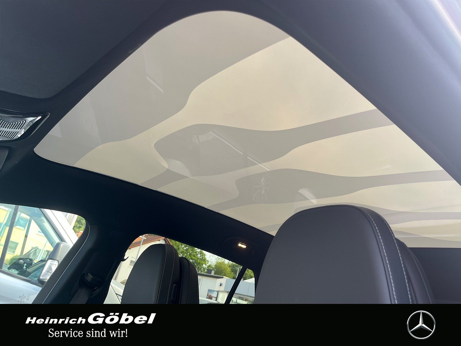 Fahrzeugabbildung Mercedes-Benz GLC 400 4M EQ AMG+PANO+HYPERSCREEN+BURMESTER