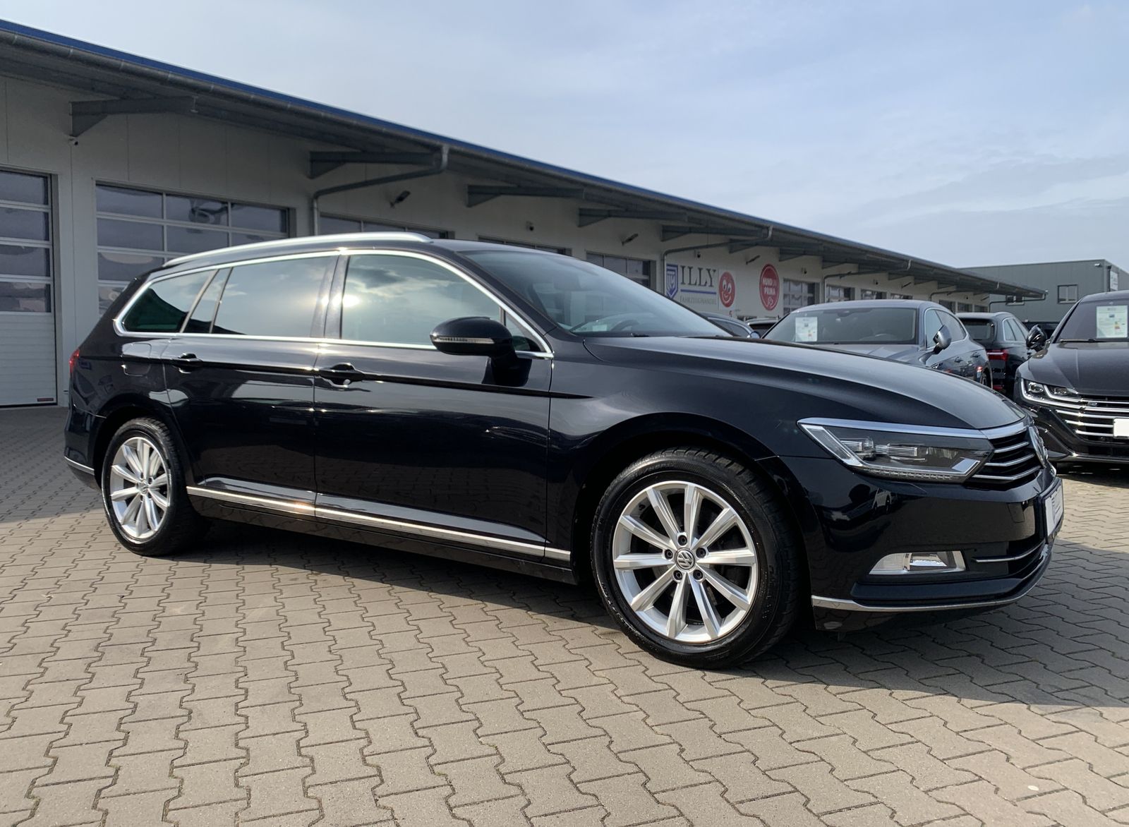 Fahrzeugabbildung Volkswagen Passat Variant 2.0 TDI*Highline*AHK*STHZ*Cam*