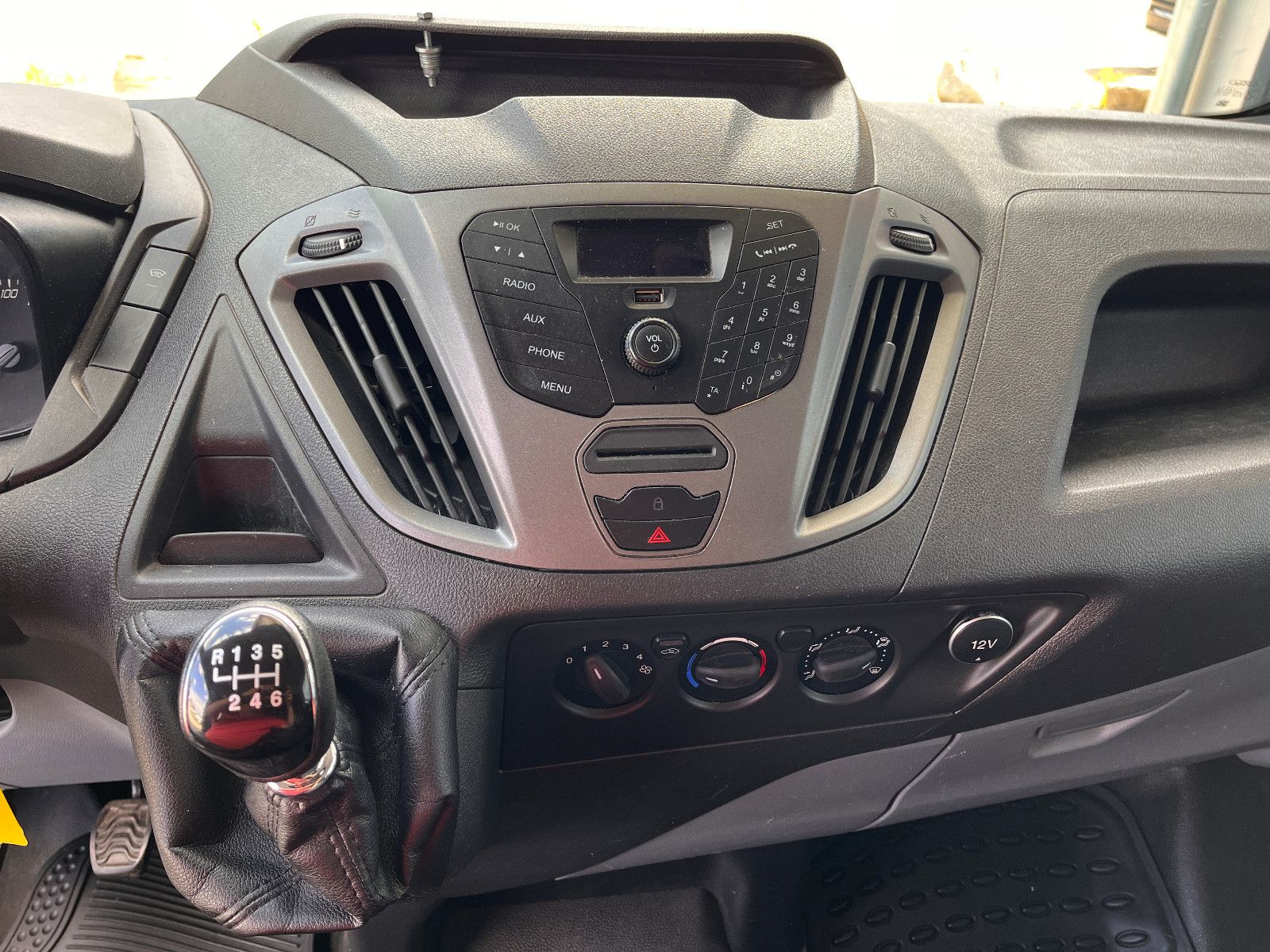 Fahrzeugabbildung Ford Transit Custom Kasten 270 L1