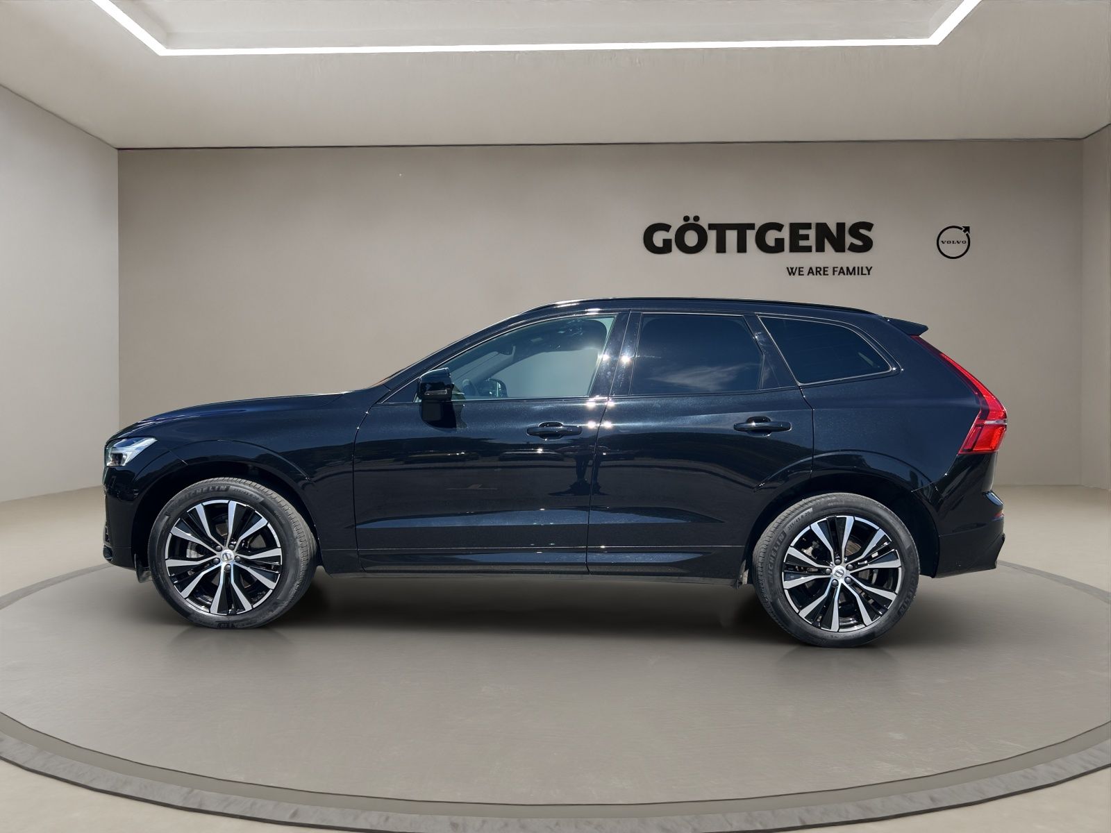 Volvo XC60 B4 D Plus Dark PANO 20LM LED NAVI foto 2