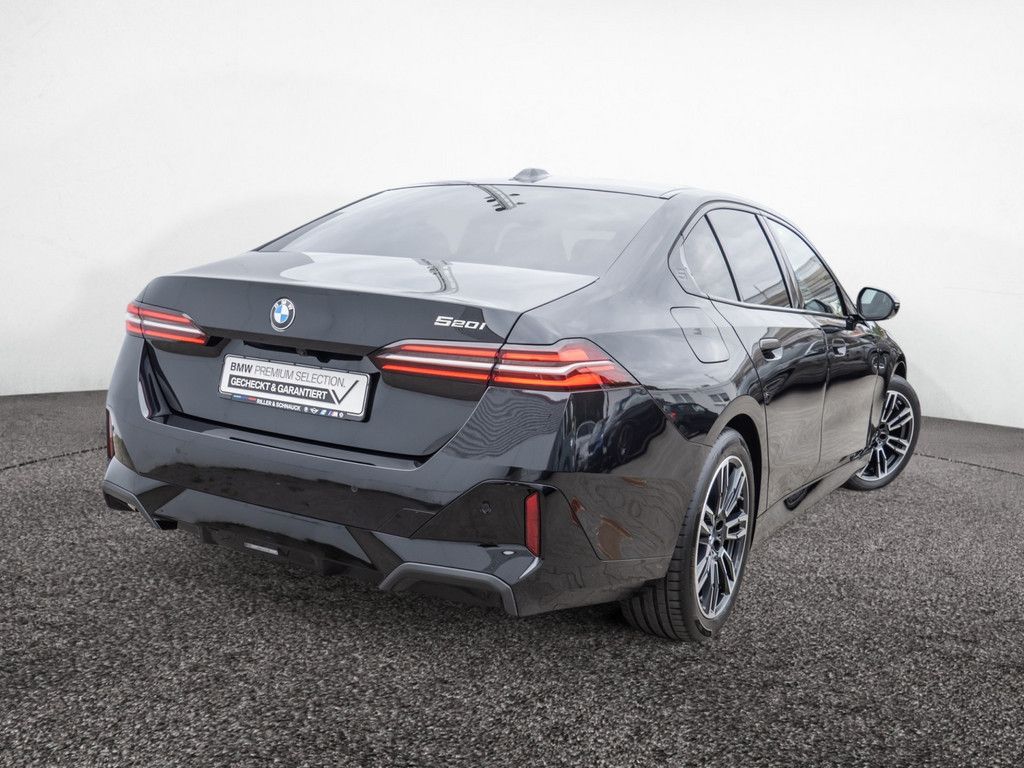 BMW 520i M-Sport ACC H K KAM LED NAVI SHZG foto 5