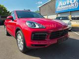 Porsche Cayenne E-Hybrid Panorama Luftfederung 20tkm Rot - Porsche Cayenne: Rot