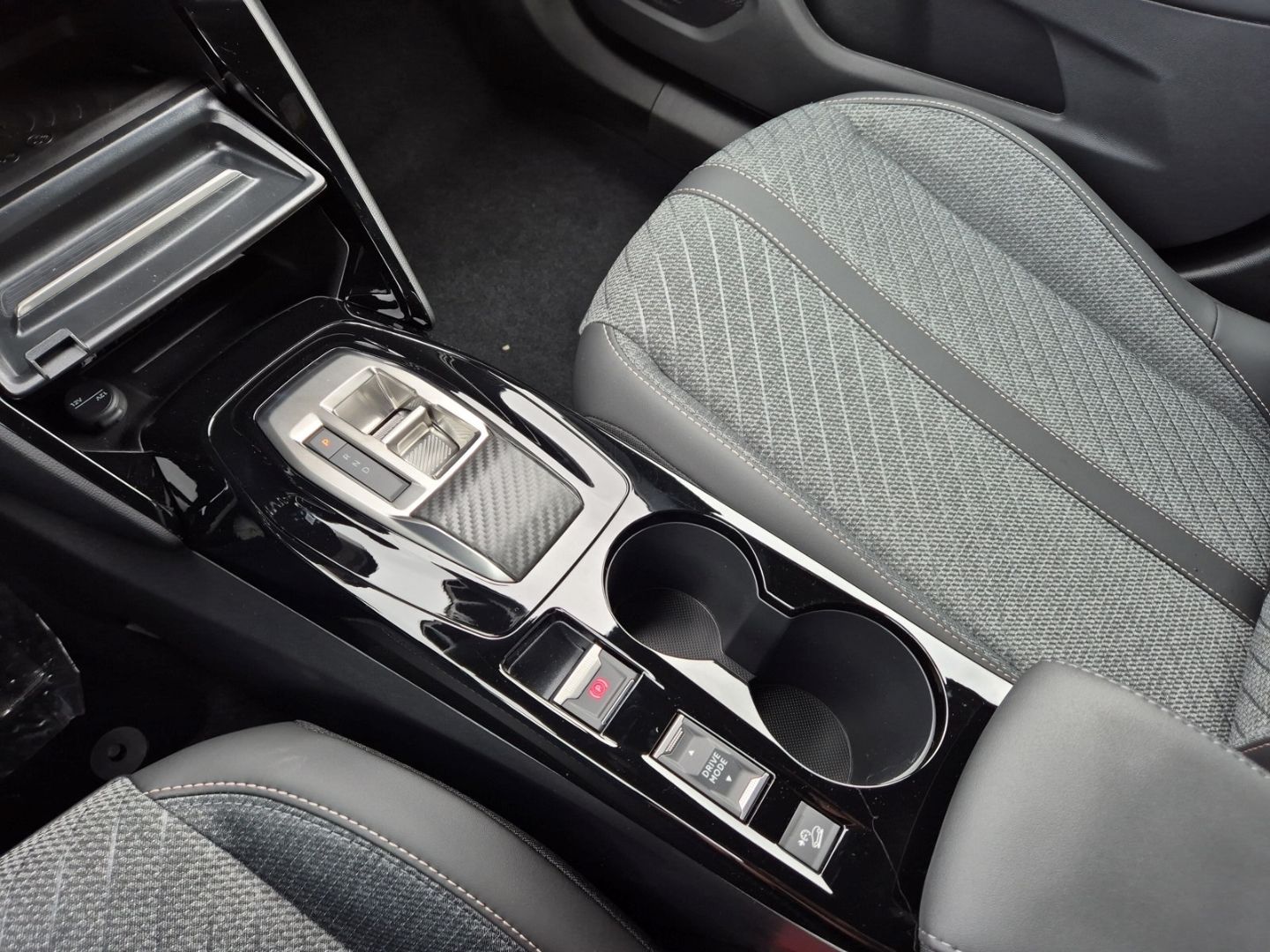Peugeot 2008 - Bild 23