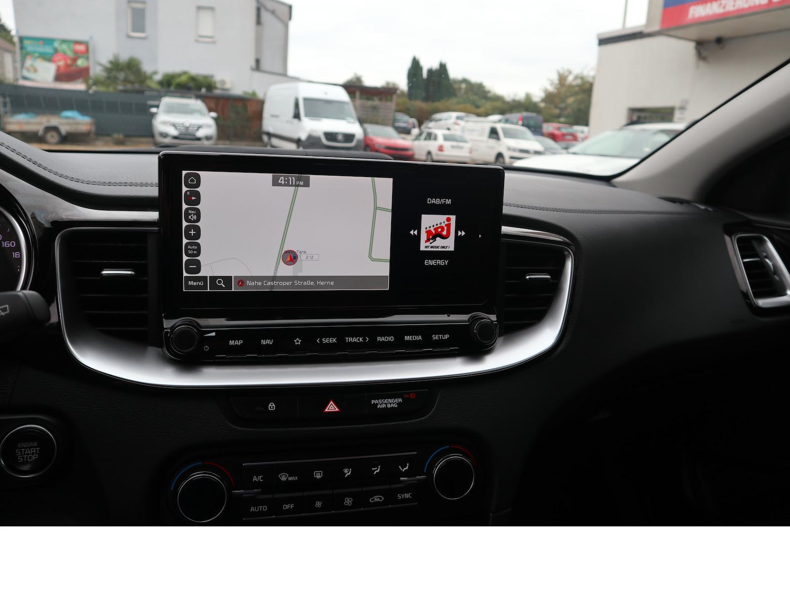 Kia Ceed cee ́d Sportswagon Ultimate 1.5 DCT CAM SHZ NAVI, миниатюра 16