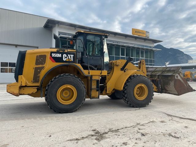 CAT 950M