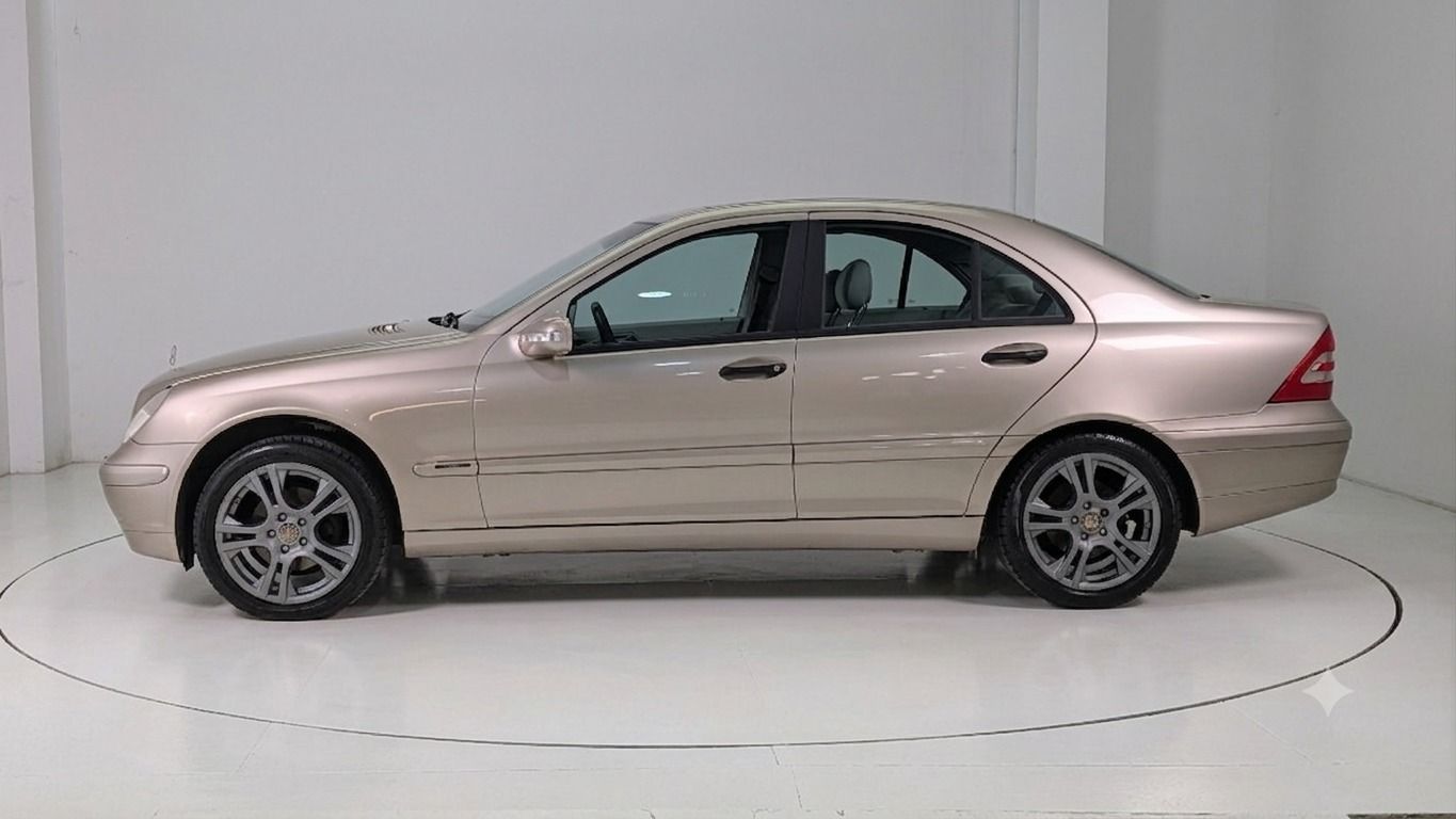 Fahrzeugabbildung Mercedes-Benz C 180 HU/AU bis 12.27 * Sitzhzg. * Schiebedach *