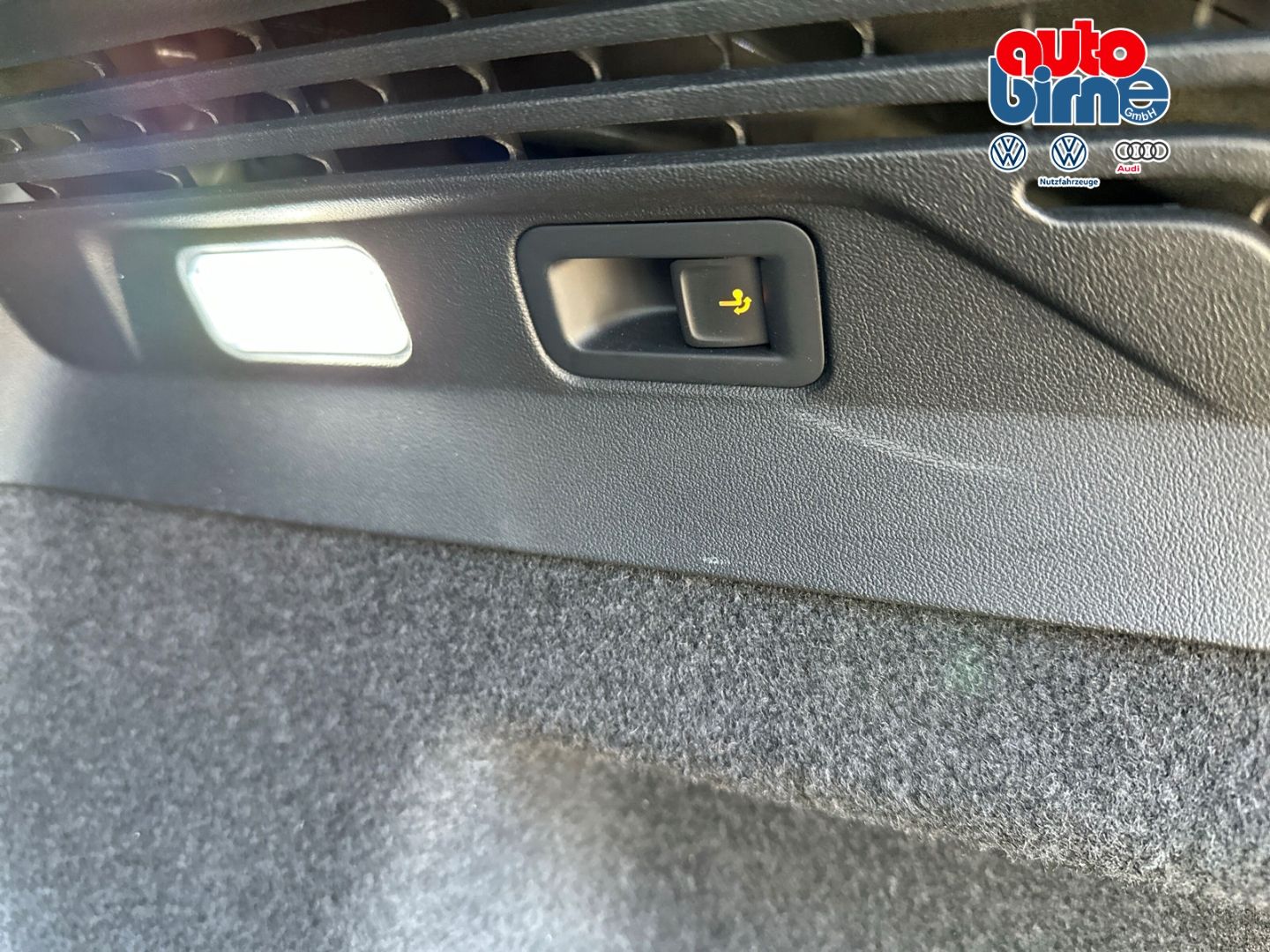 ID.4 Pro Performance Tech HUD AHK-klappbar Panor