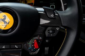 صورة مصغرة 36 لـ 2017 Ferrari GTC4LUSSO