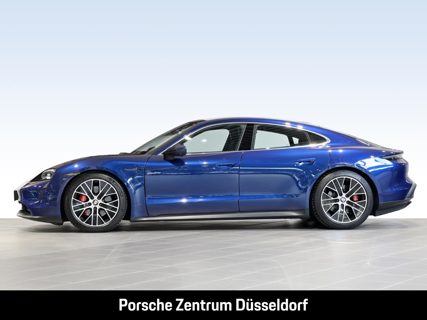 Porsche Taycan 4S HA-Lenkung InnoDrive LED-Matrix
