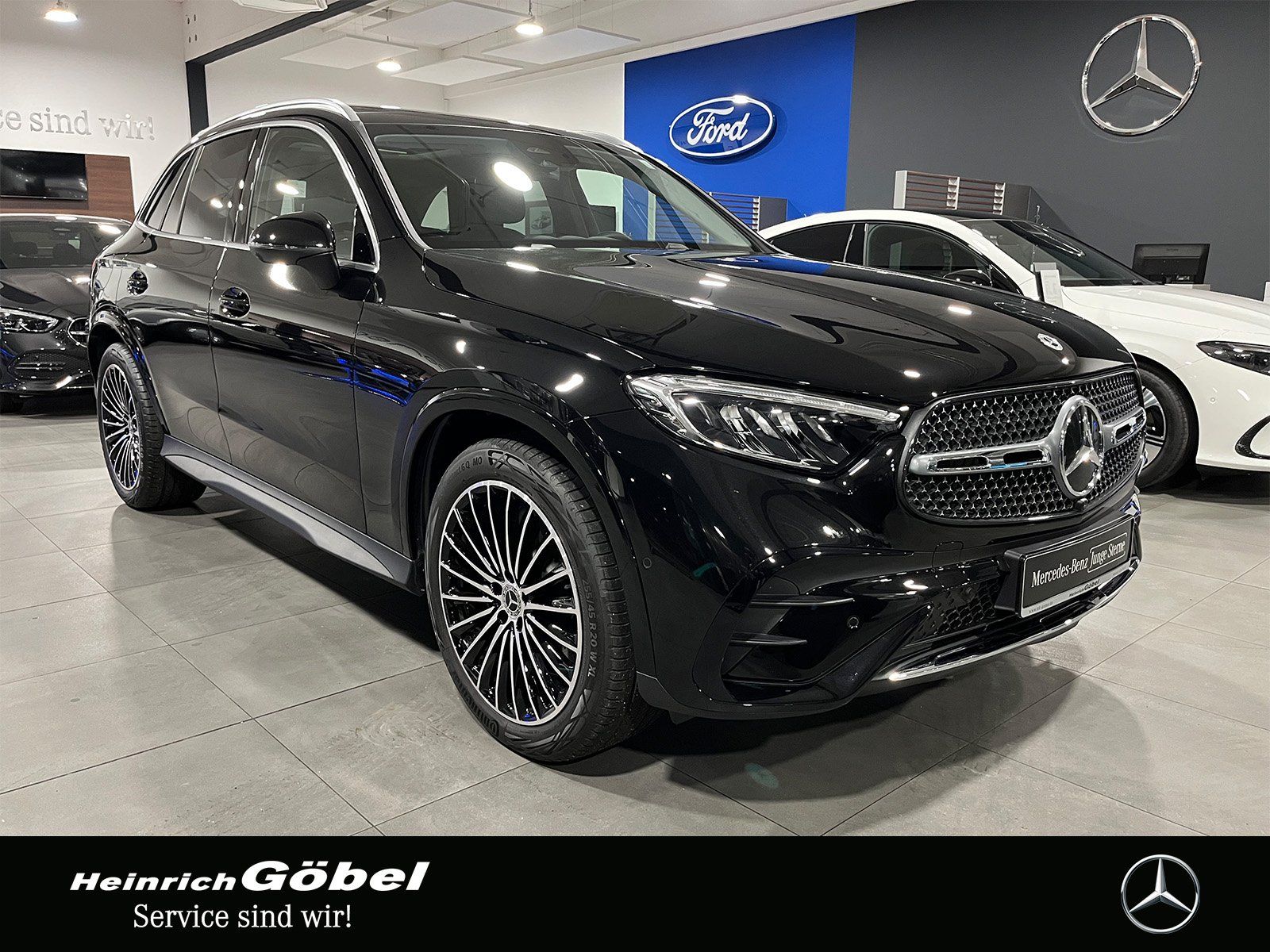 Fahrzeugabbildung Mercedes-Benz GLC 300 d 4M AMG+PANO+AHK+360°+MEMORY+CARPLAY