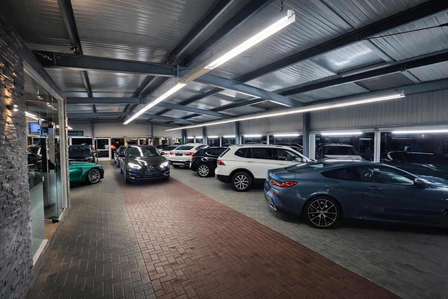 showroom-image-main