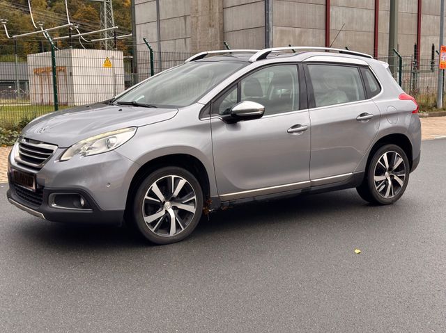 Peugeot 2008 Allure.Leder.Panorama.Navi.Euro5.Tüv N.S.H