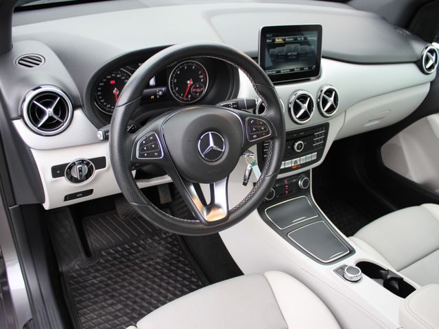 B Klasse 220 Urban 4Matic Leder*Navi
