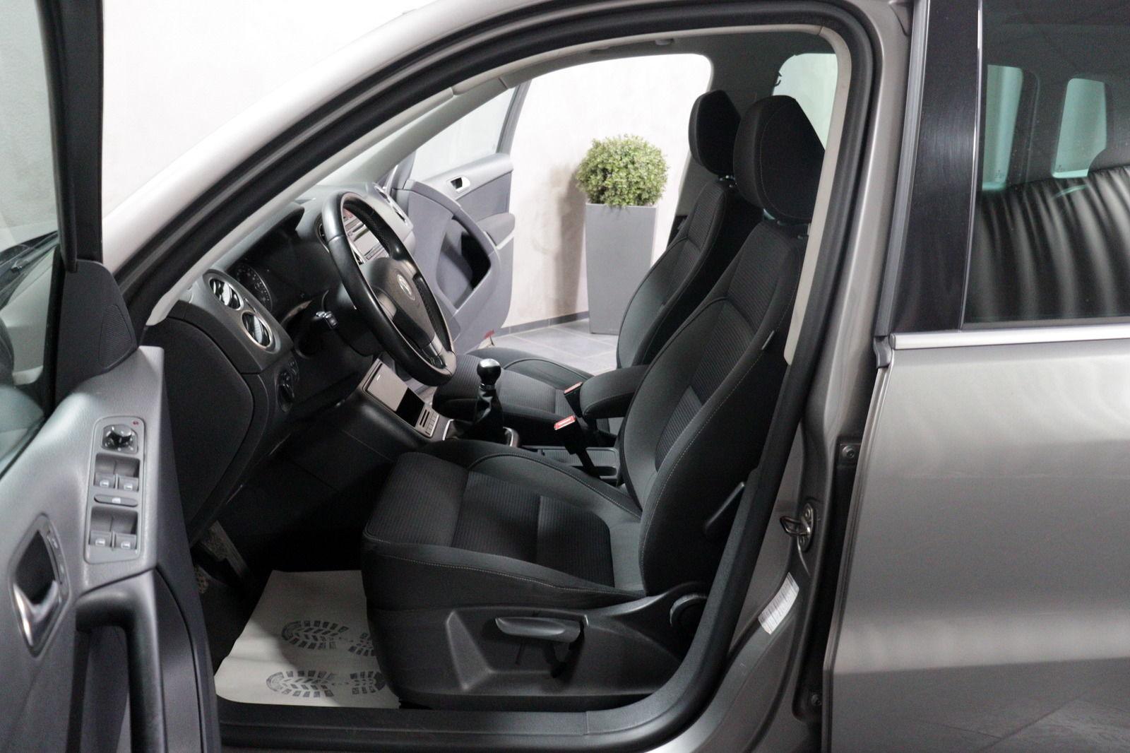Volkswagen Tiguan Team BlueMotion AHK PLA SHZ PDC TEMPO