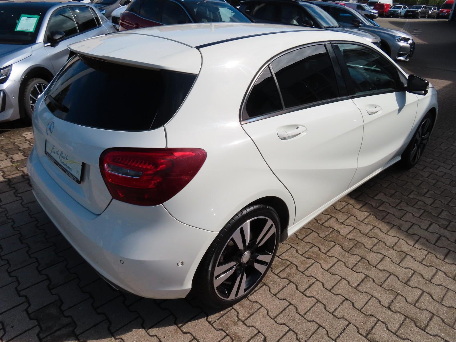 Mercedes-Benz A 250 4MATIC Urban 7G-DCT*Sitzheiz.*Navi*