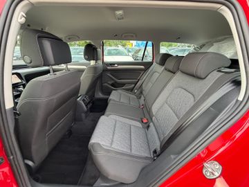 Volkswagen Passat Variant - 10