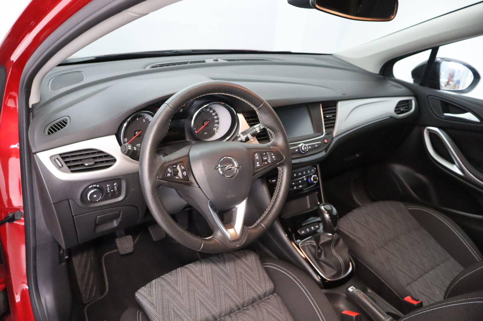 Fahrzeugabbildung Opel Astra K 1.2 i * Navi * LED * 1. Hand