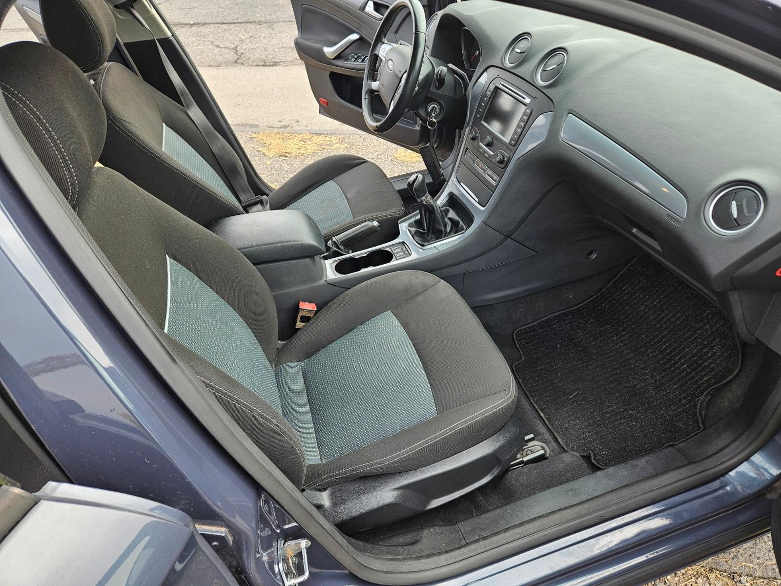 Ford Mondeo 2013 — photo 12