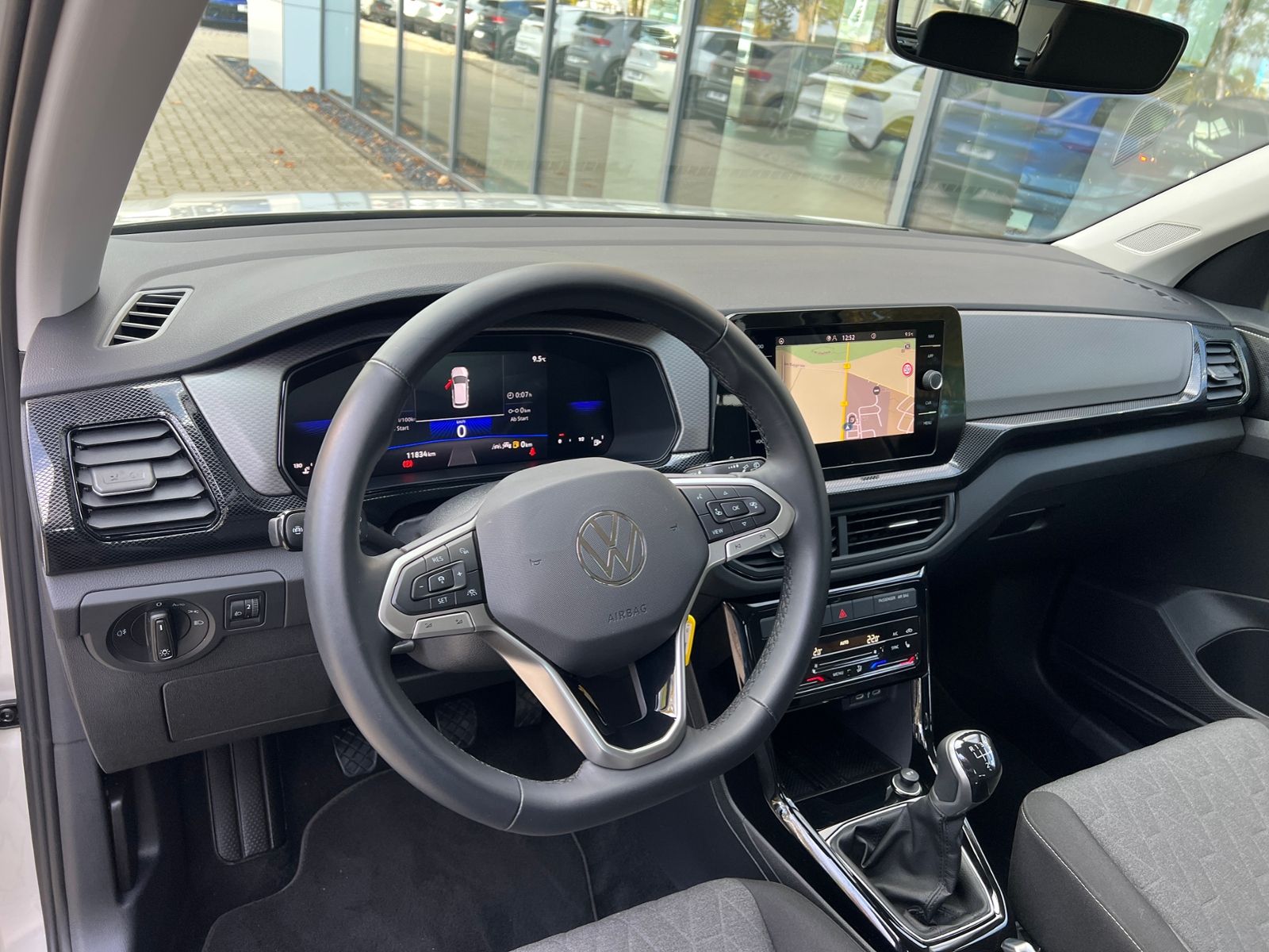 Fahrzeugabbildung Volkswagen T-Cross Life 1.0 TSI *LED, ACC, Navi, Kamera, 16