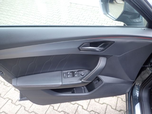 Fahrzeugabbildung CUPRA Formentor VZ 4Drive AHK Fahrassistenz-Paket XL L