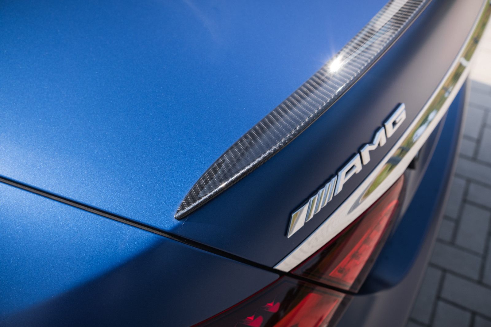 Fahrzeugabbildung Mercedes-Benz E 63 AMG S-Steuer -Dt.Auto-Keramik-Sonderfarbe