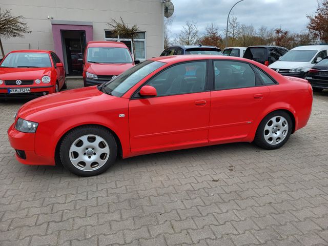 Audi A4 Lim. 2.0 FSI S-Line Xenon