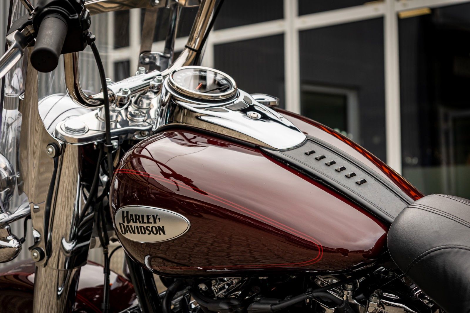 Fahrzeugabbildung Harley-Davidson Softail Heritage FLHCS 114 CUI -NEUWERTIG -