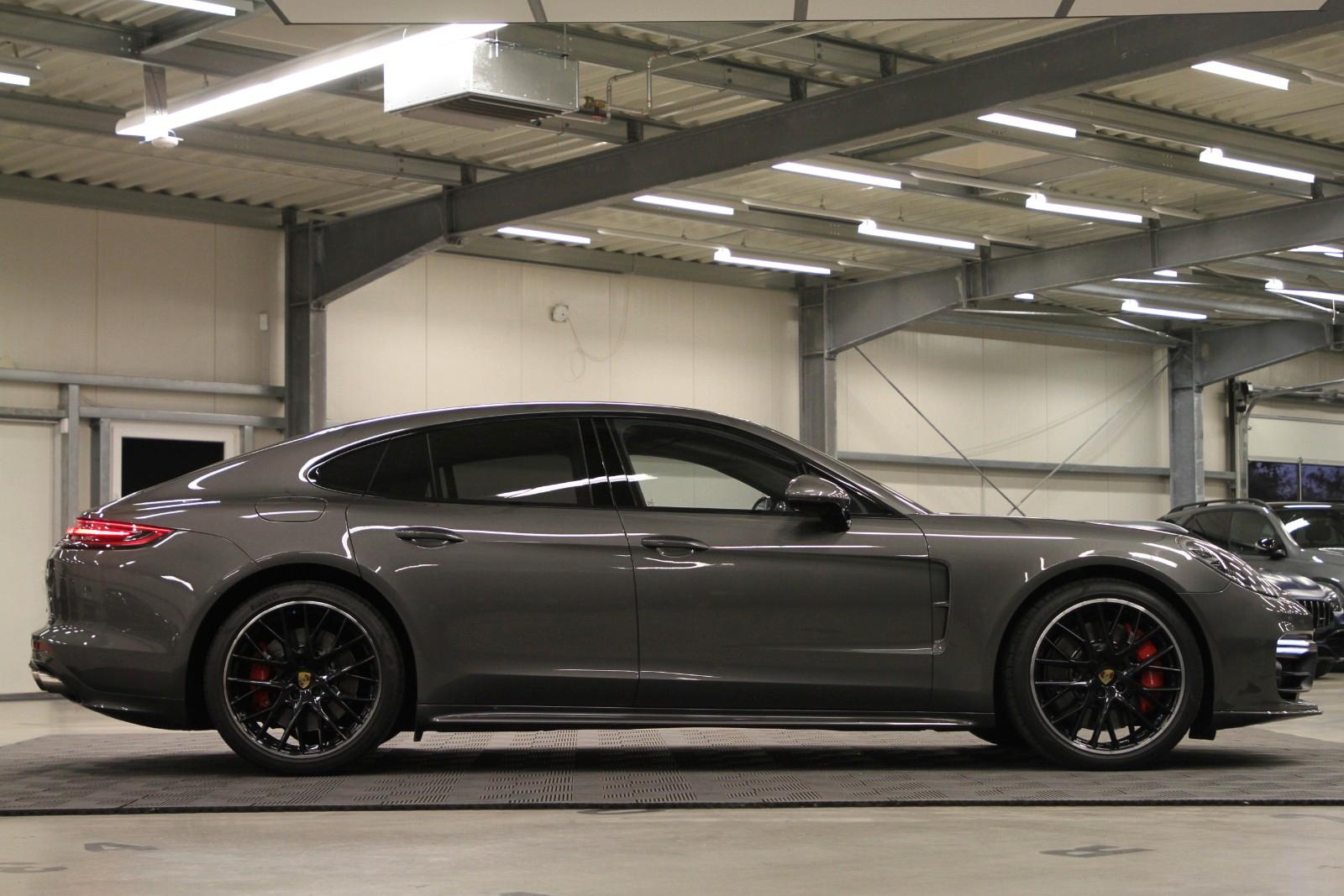 Porsche Panamera Turbo / CARBON / GTS / APPROVED