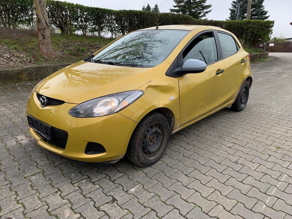 Mazda 2